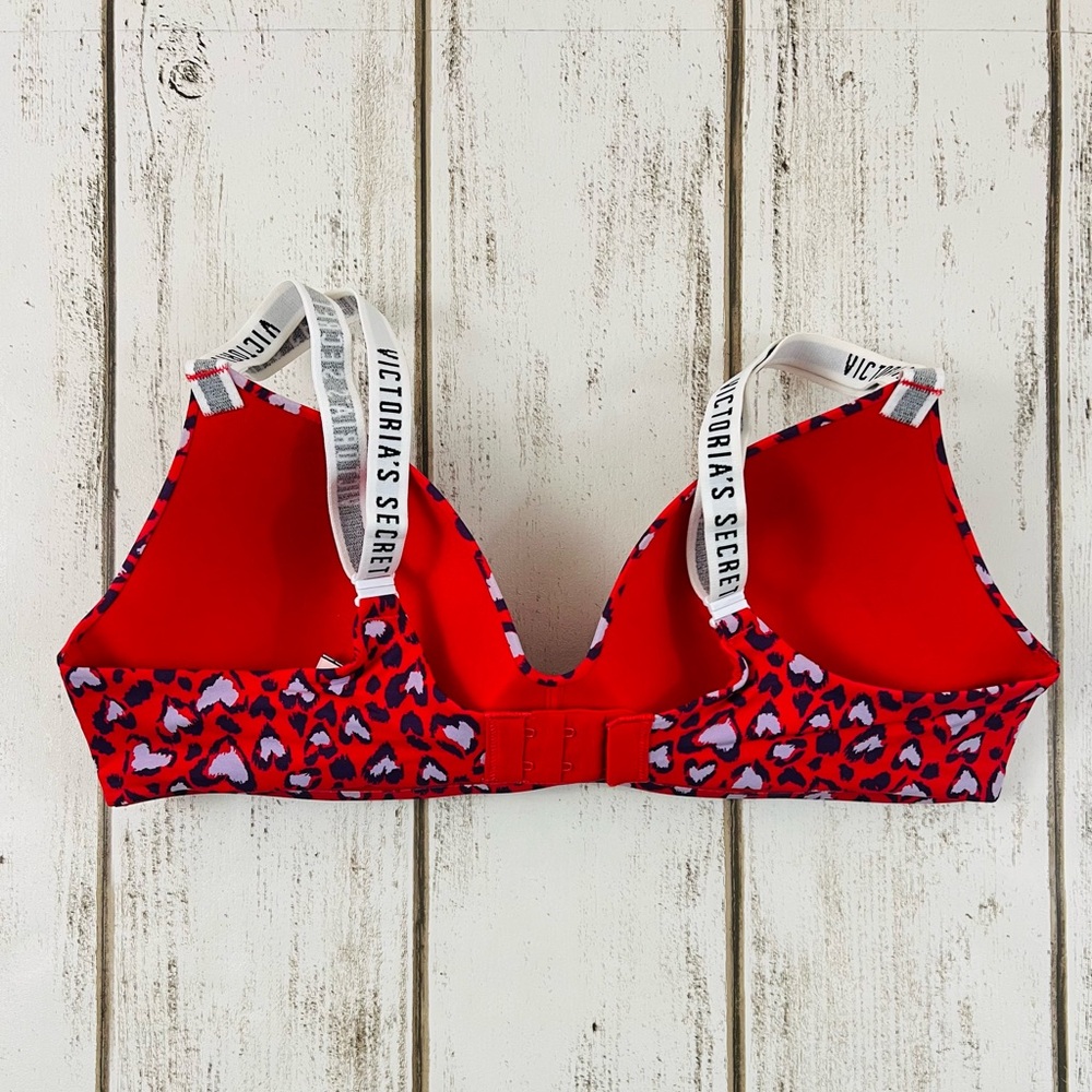36C Victoria’s Secret T-Shirt Lightly Lined Wireless Bra Logo Strap Heart Print - Picture 5 of 9